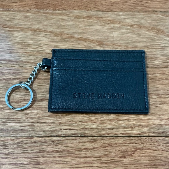 Steve Madden Mini Wallet - Picture 3 of 4